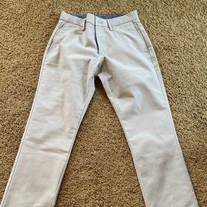 Old Navy men’s ultimate slim chinos. 28 x 28